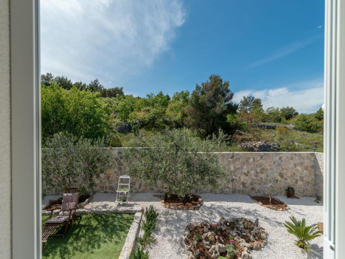 Scenic Sea View,Three Bedroom Villa With Pool Trogir Zewnętrze zdjęcie