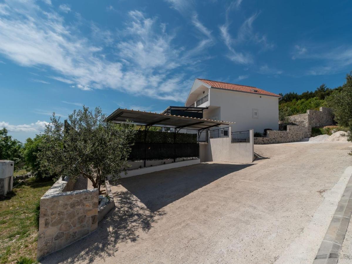 Scenic Sea View,Three Bedroom Villa With Pool Trogir Zewnętrze zdjęcie