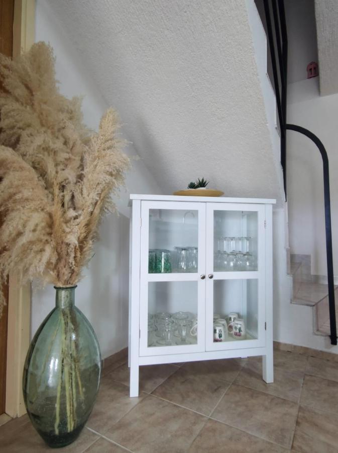 Scenic Sea View,Three Bedroom Villa With Pool Trogir Zewnętrze zdjęcie